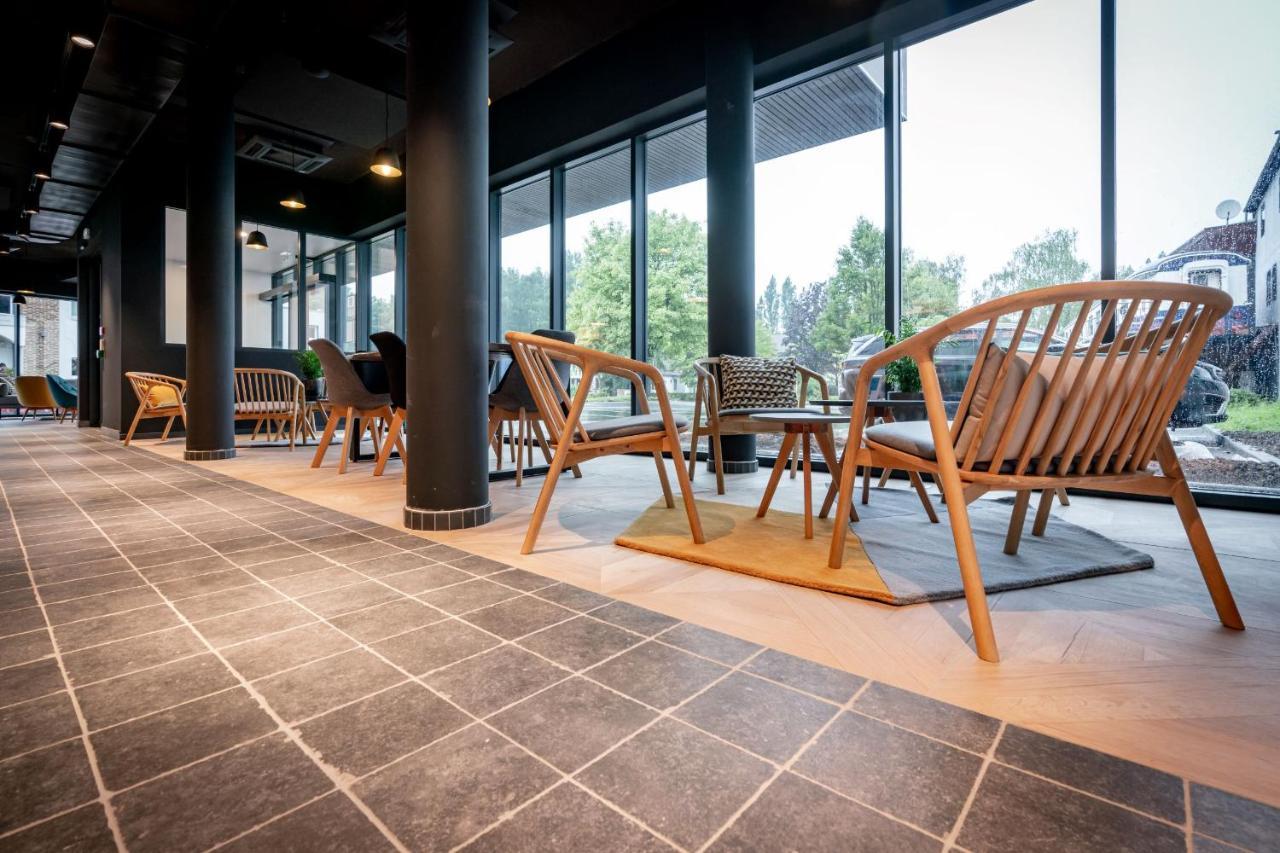 Ibis Styles Valenciennes Petite Foret Luaran gambar