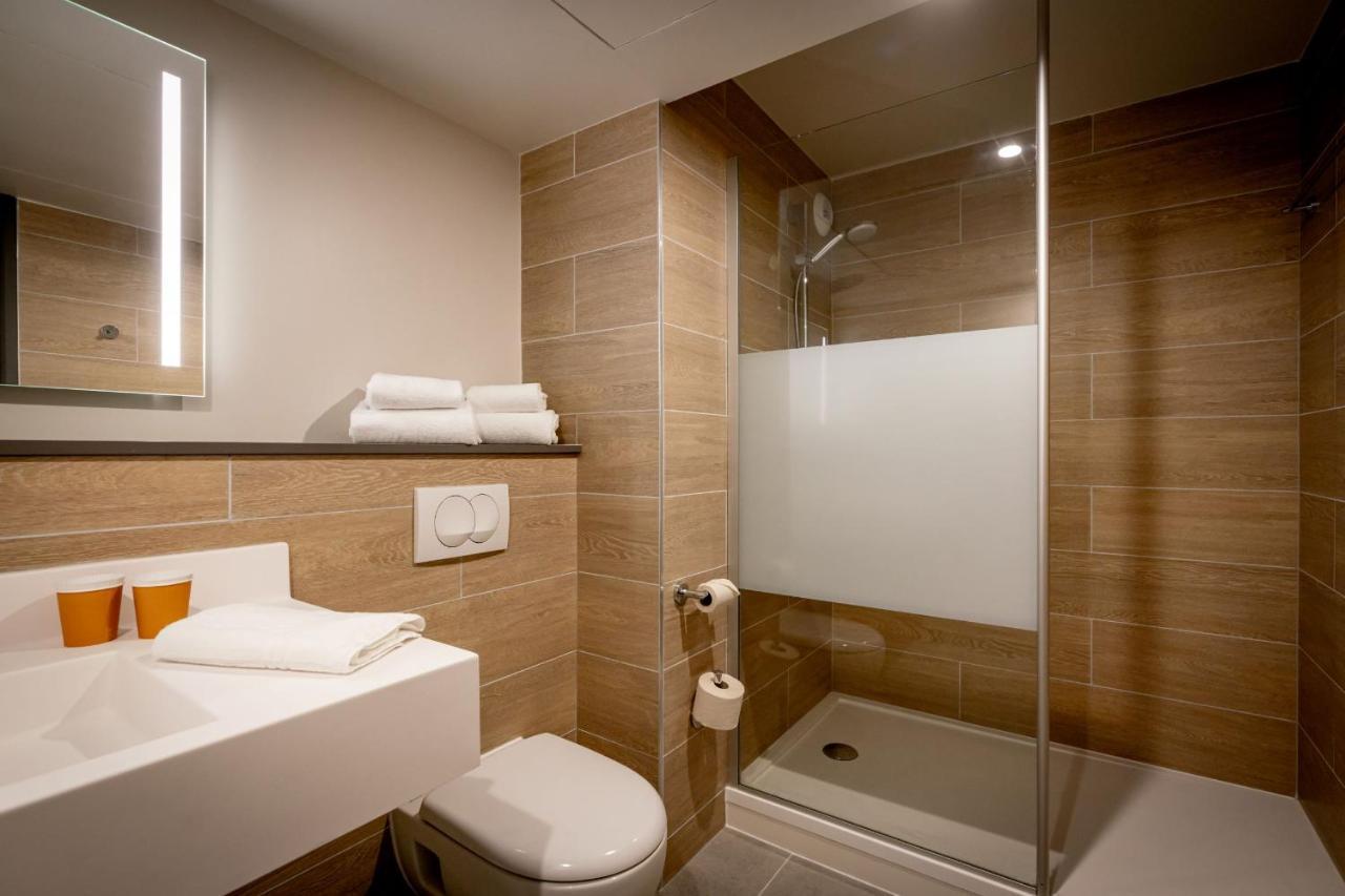 Ibis Styles Valenciennes Petite Foret Luaran gambar
